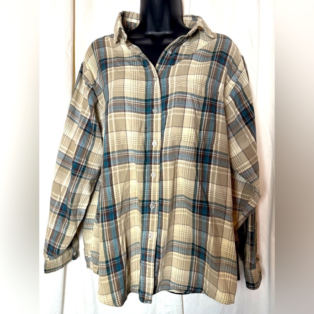 L.L. Bean Women's L Plaid Button-down Flannel Shirt Neutral Colors 100% Cotton